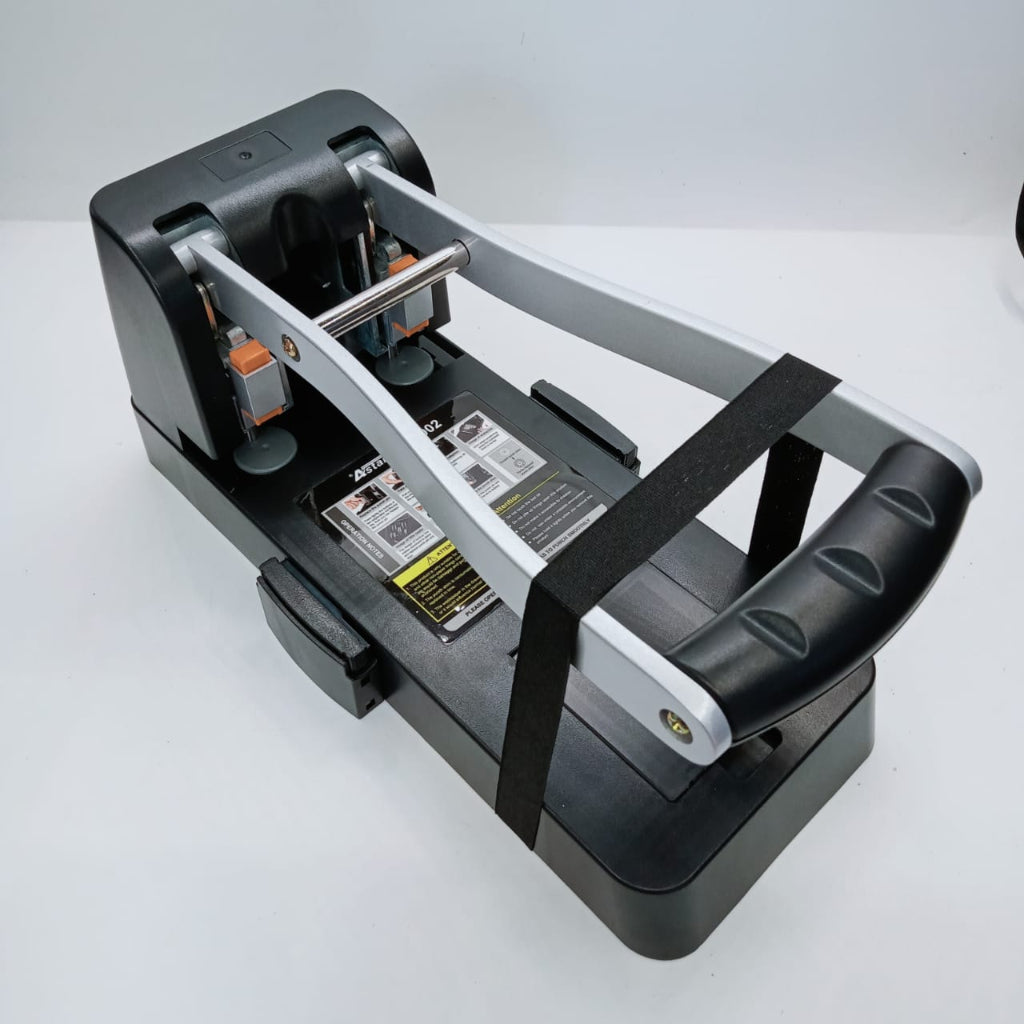 ASTAR HEAVY DUTY PUNCH P8002 ( 150 Sheets )